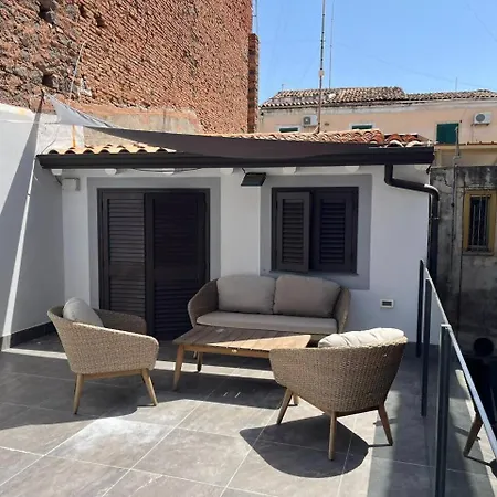 Caronda House Design Free Parking + Terrazzo